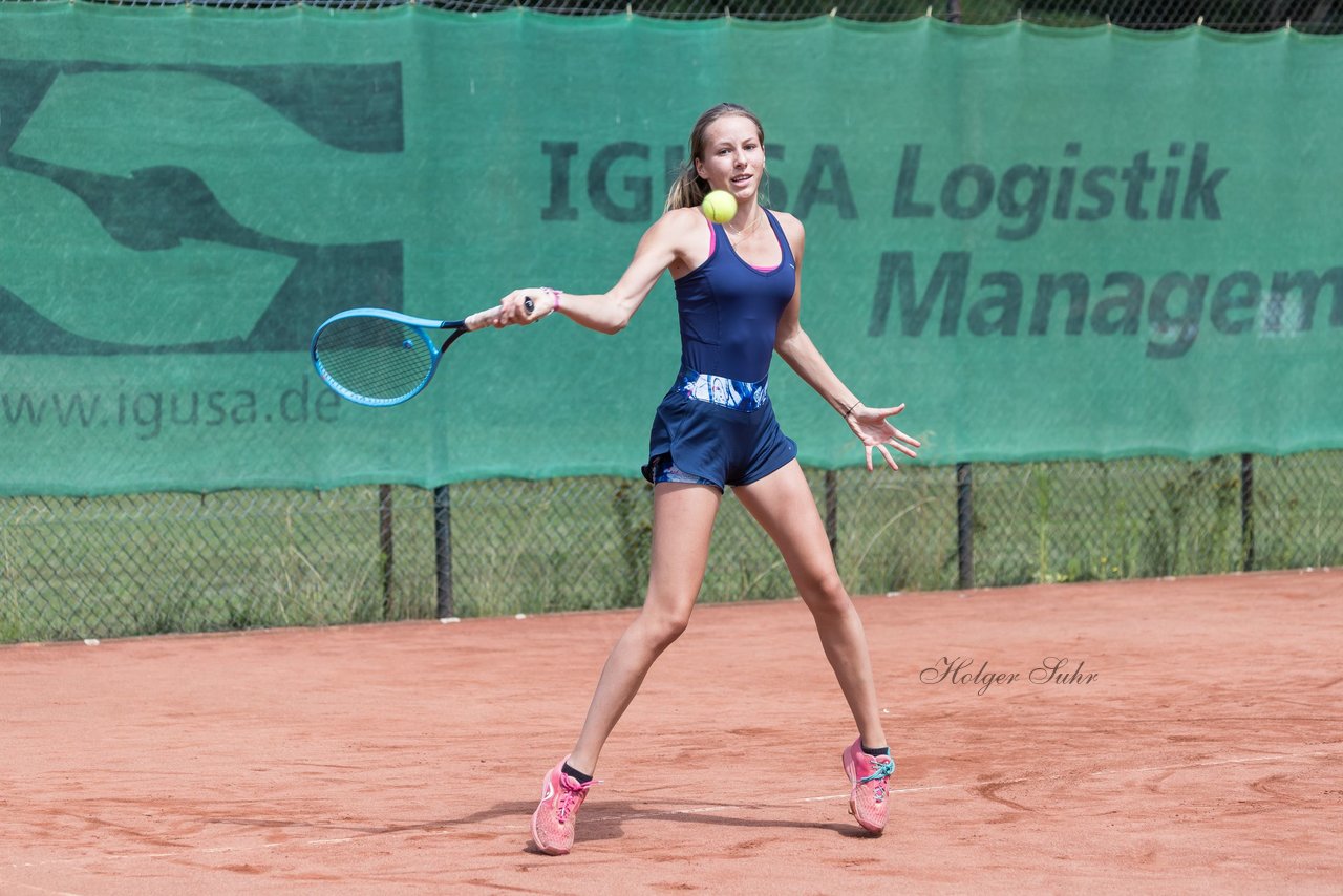 Laura Pesickova 121 - Celler Open